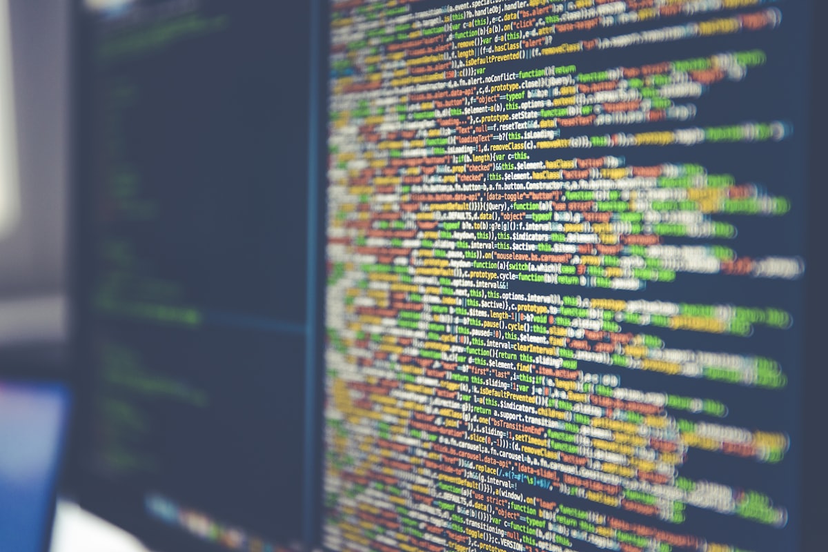AI in Code: Copilot, Cursor and the Age of Vibe Coding